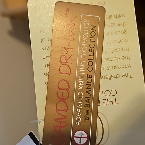 Marika Camisole with tie at the waist - Picture 4 of 6